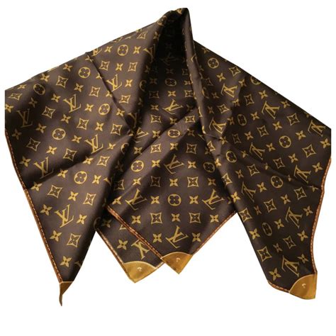 lv scarft